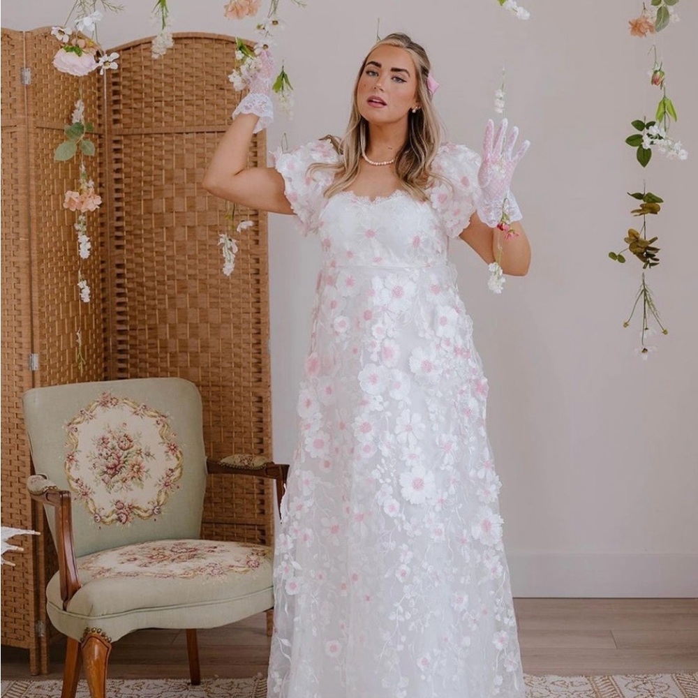 Regency Style Dress/Bridgerton Gown (Ava Gowns- Daphne) - Picture 3 of 10